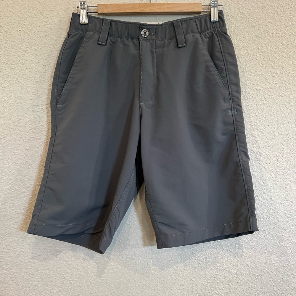 Under Armour gray shorts size 30